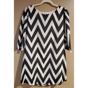Everly Black & White Geometric Zig Zag Design Quarter Sleeve Mini Dress Sz L